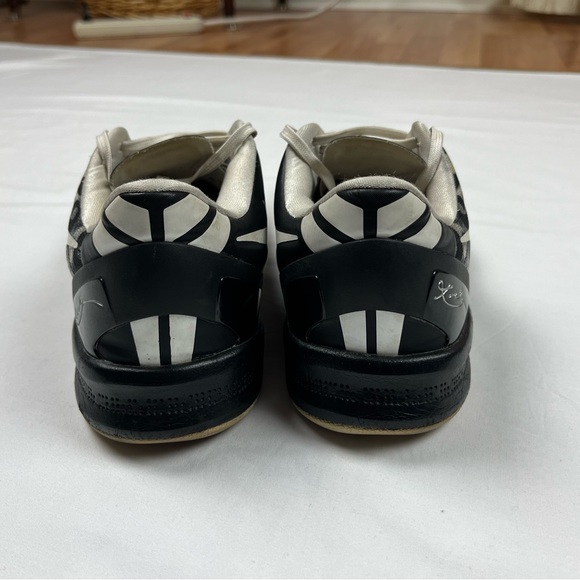 Nike Zoom Kobe 8 VIII iD Size US 8 Black/White Basketball Sneakers 586174-992 - Picture 4 of 9